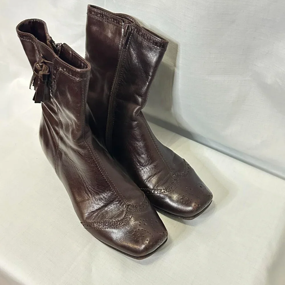 Febo Vintage Argentine Brown Leather Wingtip Ankle Boots -Tassel Detail Size 6.5